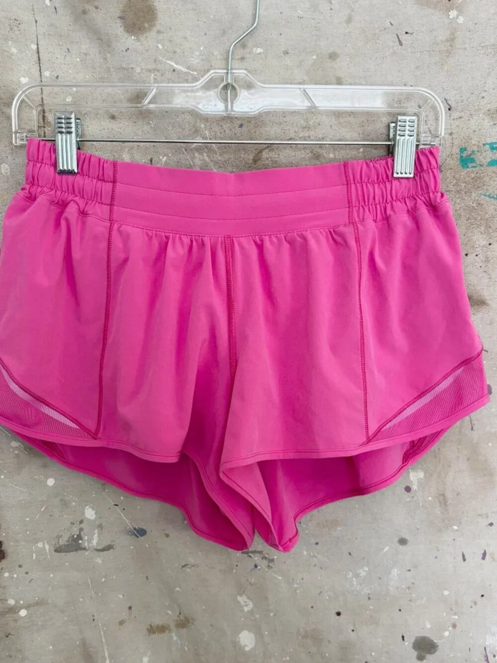 Lululemon Hotty Hot Low-Rise Short 2.5